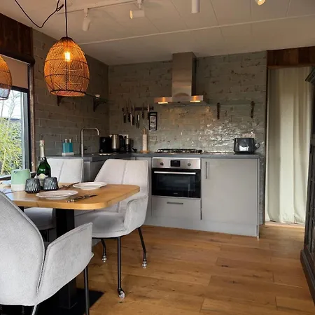 شاليه 520 Op Recreatiepark De Wielen