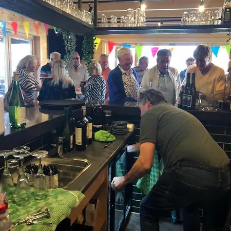 샬레 520 Op Recreatiepark De Wielen 신트 마르턴