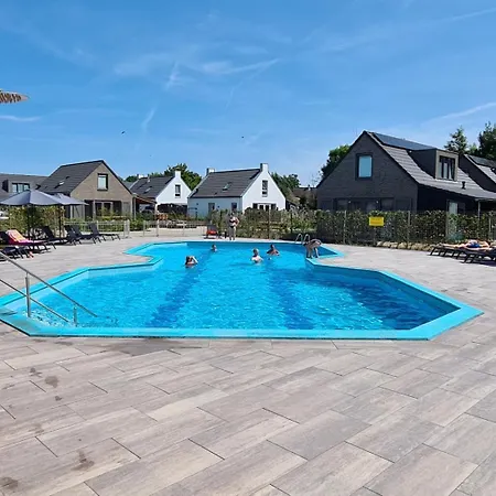 Шале 520 Op Recreatiepark De Wielen
