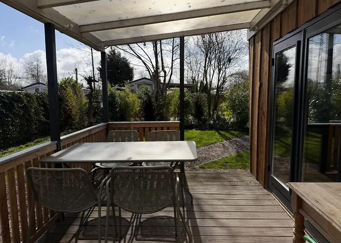 520 Op Recreatiepark De Wielen 샬레